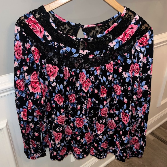 Faded Glory Tops - FADED GLORY Women’s Floral Lace Black Pink Blue Flowy Office Career Top - XL